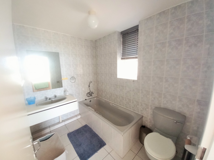 3 Bedroom Property for Sale in Manaba Beach KwaZulu-Natal