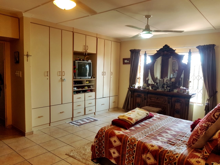 6 Bedroom Property for Sale in Veld En Vlei KwaZulu-Natal