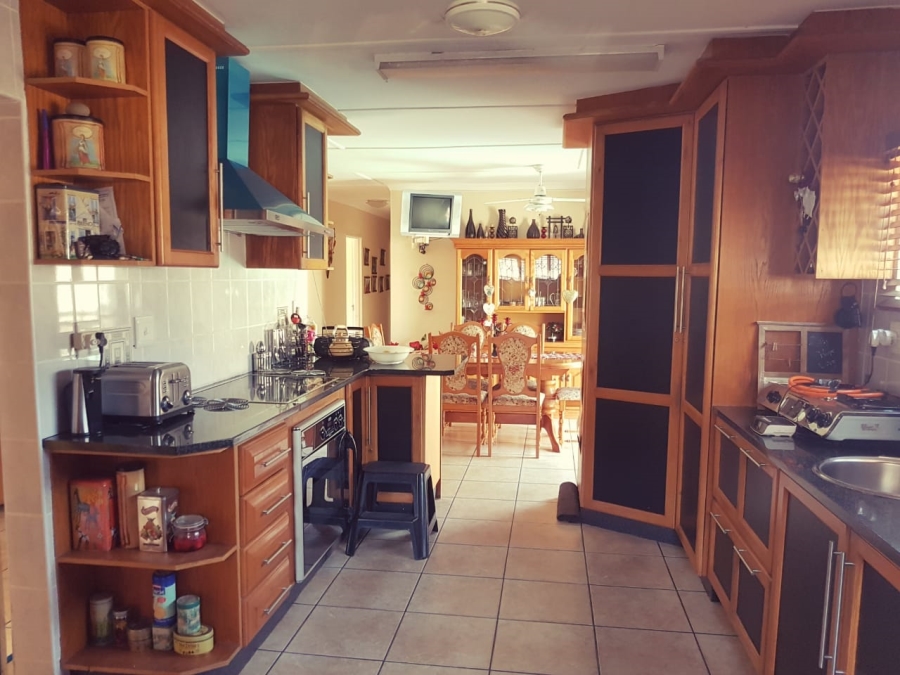 6 Bedroom Property for Sale in Veld En Vlei KwaZulu-Natal