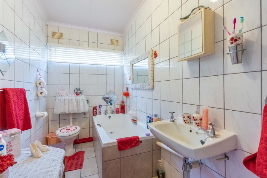 2 Bedroom Property for Sale in Escombe KwaZulu-Natal