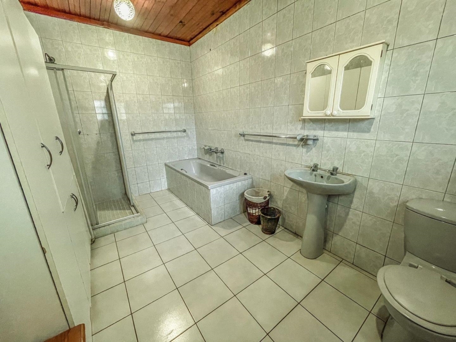 10 Bedroom Property for Sale in Panorama KwaZulu-Natal