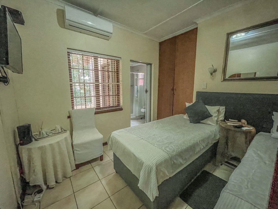 10 Bedroom Property for Sale in Panorama KwaZulu-Natal