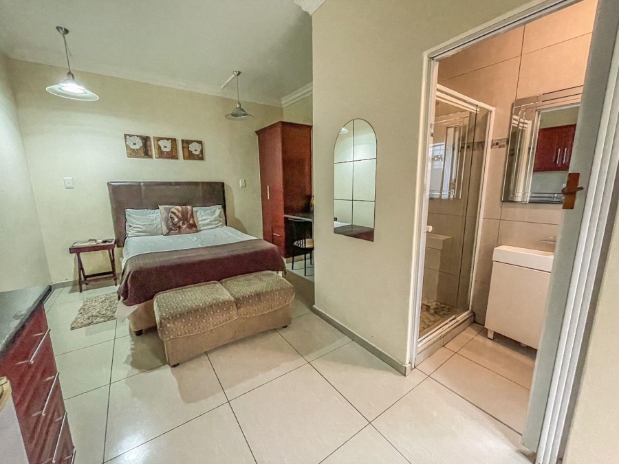 10 Bedroom Property for Sale in Panorama KwaZulu-Natal