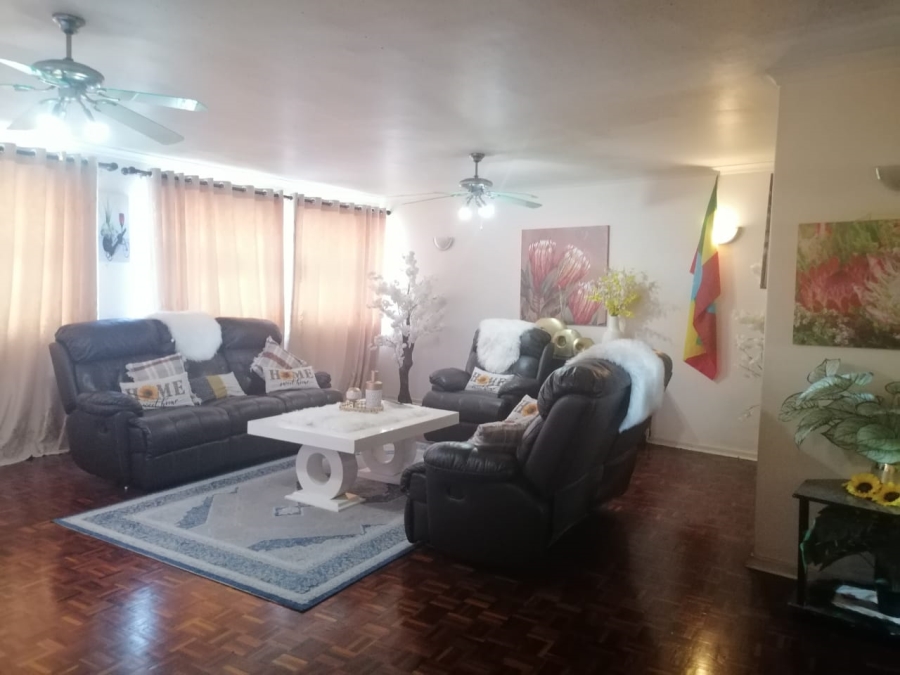 2 Bedroom Property for Sale in Durban Central KwaZulu-Natal