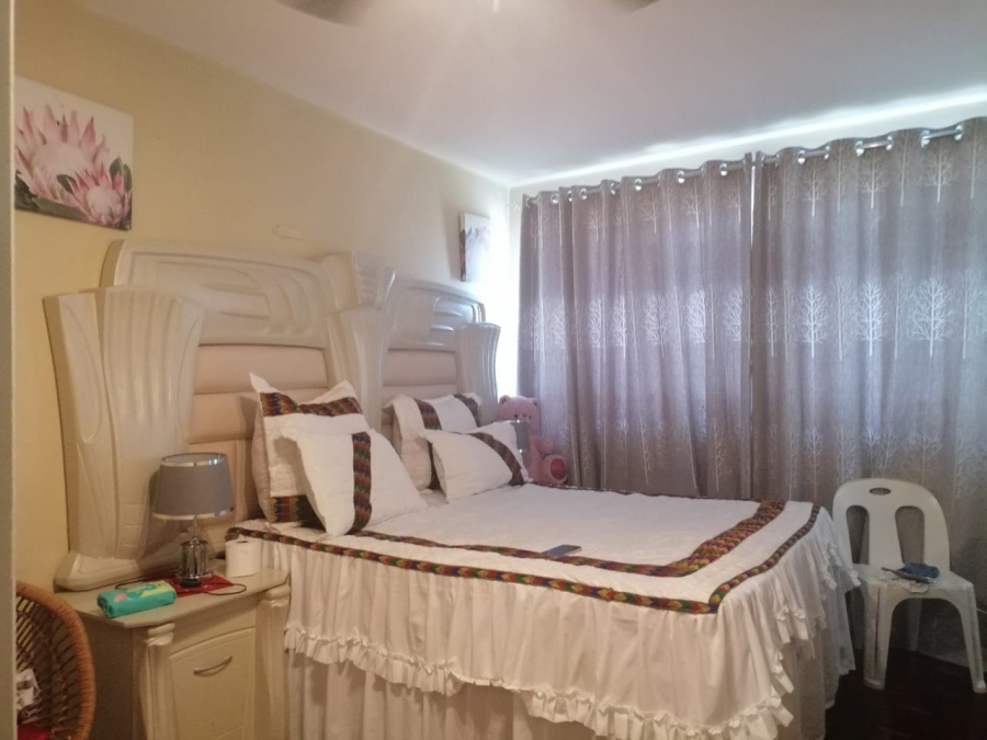 2 Bedroom Property for Sale in Durban Central KwaZulu-Natal