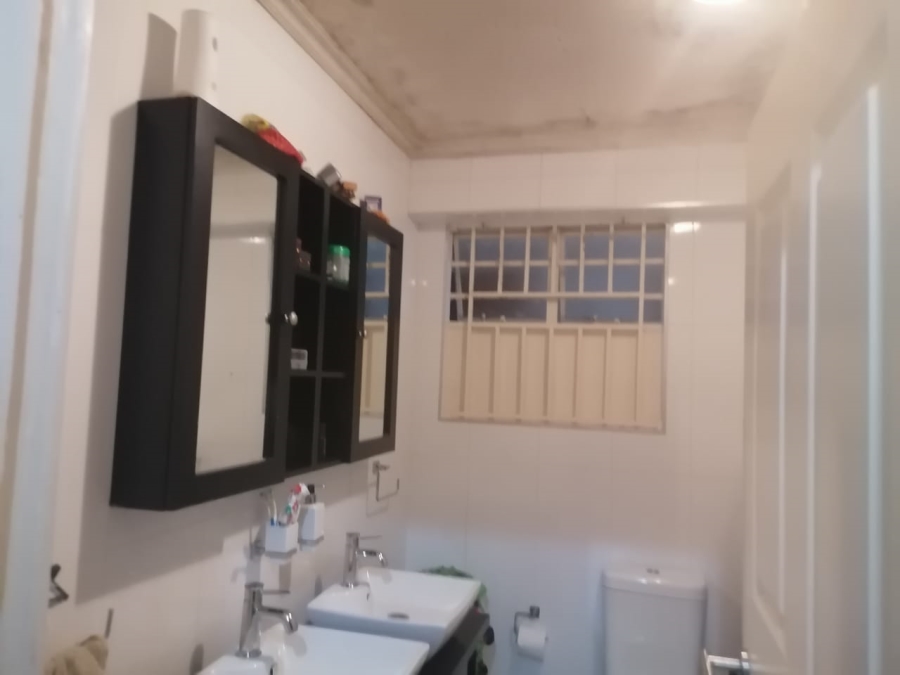 2 Bedroom Property for Sale in Durban Central KwaZulu-Natal