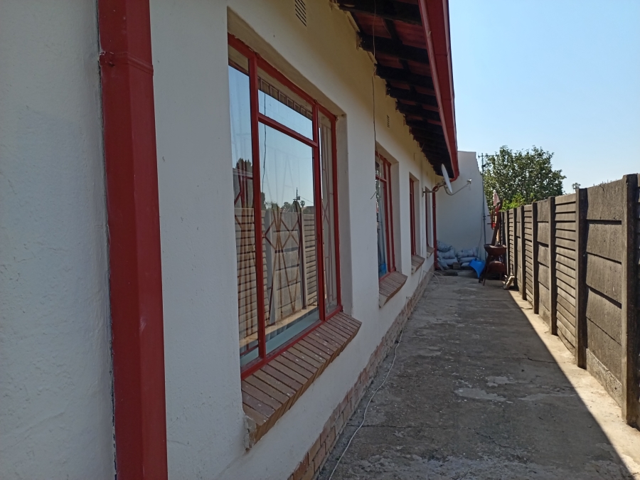 3 Bedroom Property for Sale in Lennoxton KwaZulu-Natal