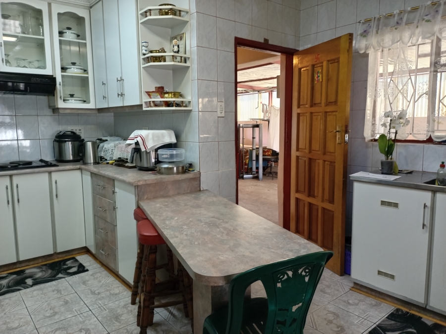 3 Bedroom Property for Sale in Lennoxton KwaZulu-Natal