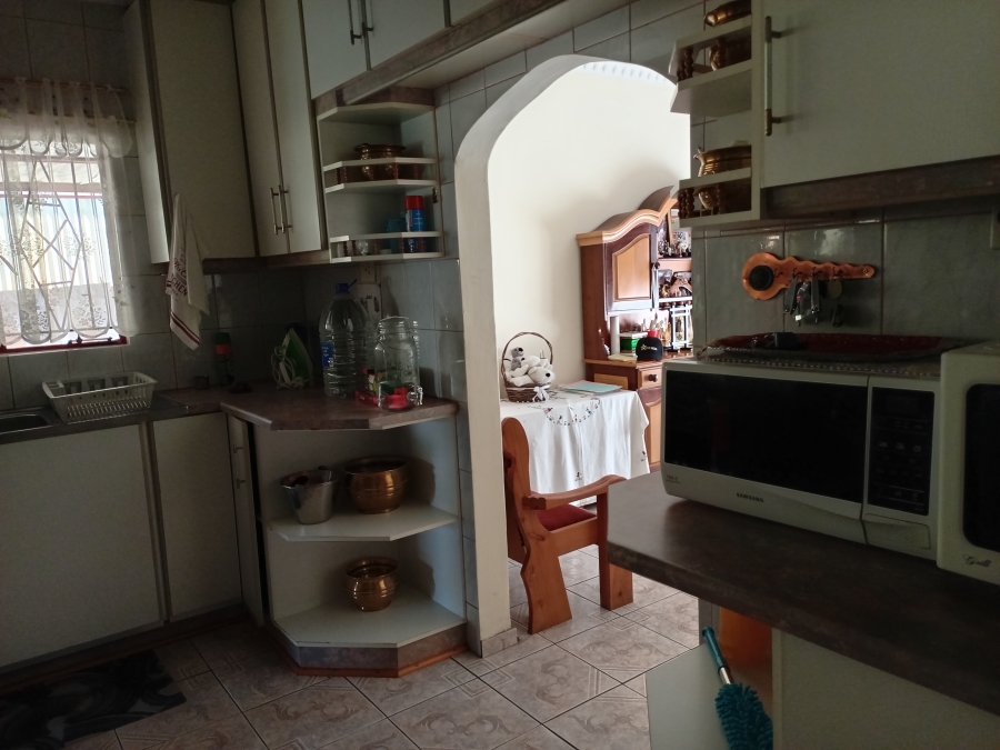 3 Bedroom Property for Sale in Lennoxton KwaZulu-Natal