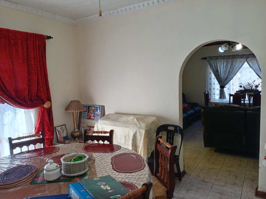 3 Bedroom Property for Sale in Lennoxton KwaZulu-Natal