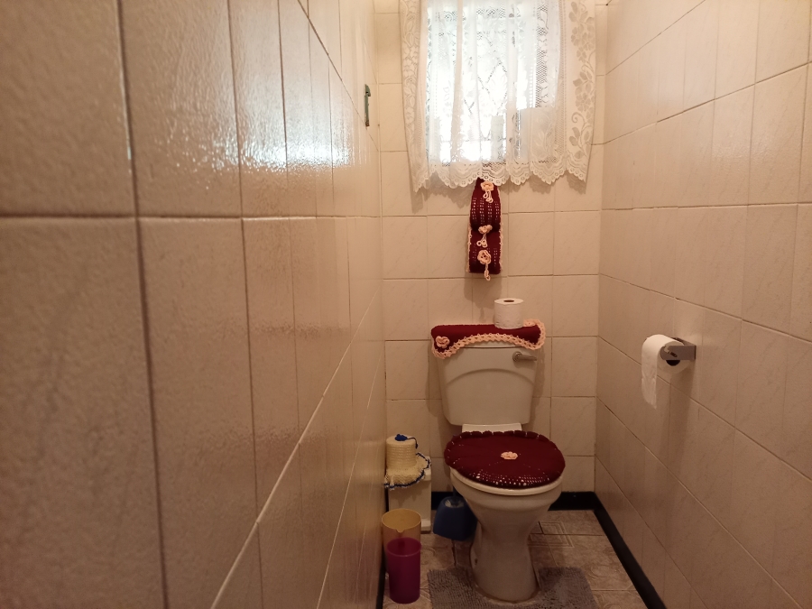 3 Bedroom Property for Sale in Lennoxton KwaZulu-Natal