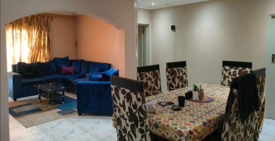 3 Bedroom Property for Sale in Dawncrest KwaZulu-Natal
