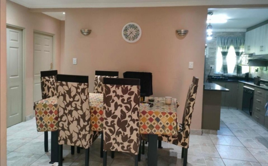 3 Bedroom Property for Sale in Dawncrest KwaZulu-Natal