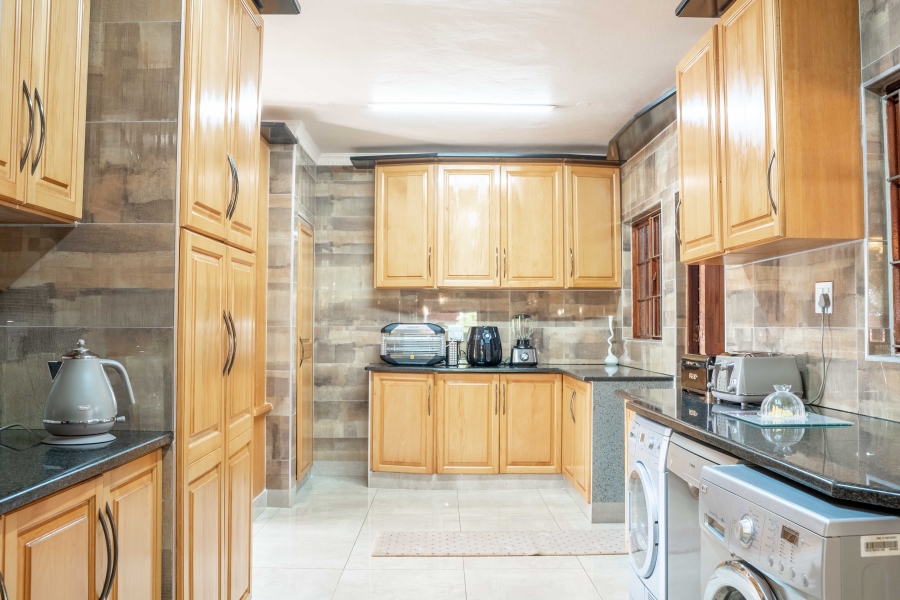 4 Bedroom Property for Sale in Hillcrest Park KwaZulu-Natal