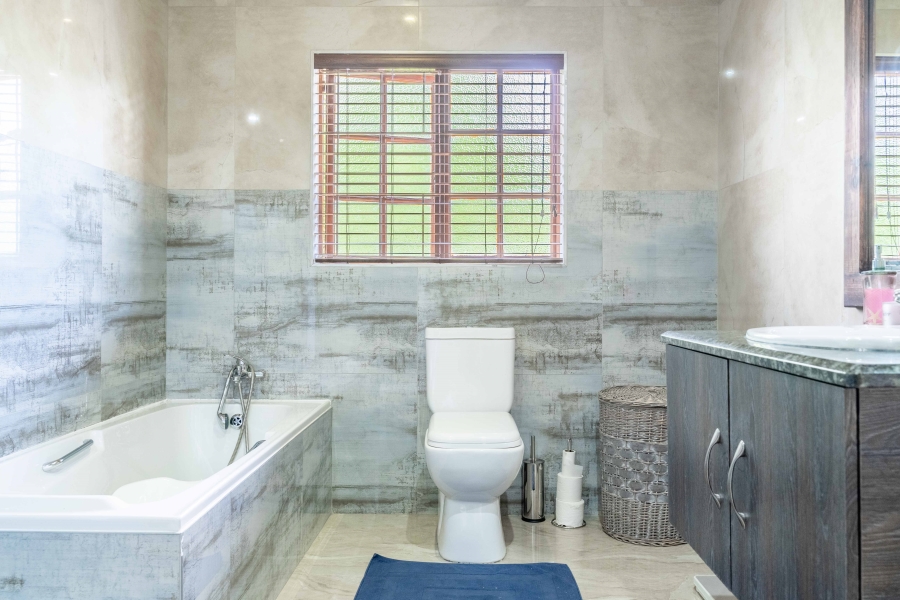 4 Bedroom Property for Sale in Hillcrest Park KwaZulu-Natal