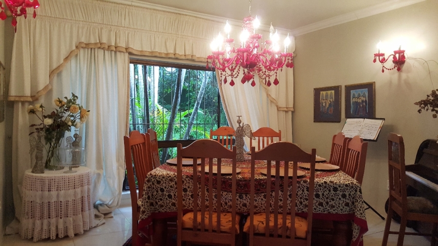 6 Bedroom Property for Sale in Meer En See KwaZulu-Natal