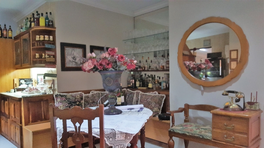 6 Bedroom Property for Sale in Meer En See KwaZulu-Natal