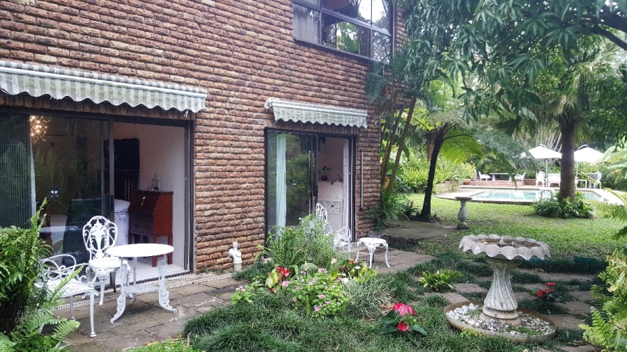 6 Bedroom Property for Sale in Meer En See KwaZulu-Natal