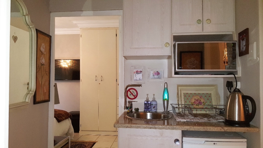6 Bedroom Property for Sale in Meer En See KwaZulu-Natal