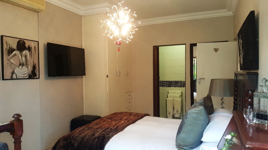 6 Bedroom Property for Sale in Meer En See KwaZulu-Natal