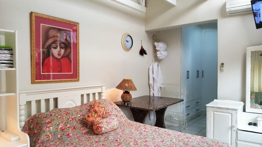 6 Bedroom Property for Sale in Meer En See KwaZulu-Natal