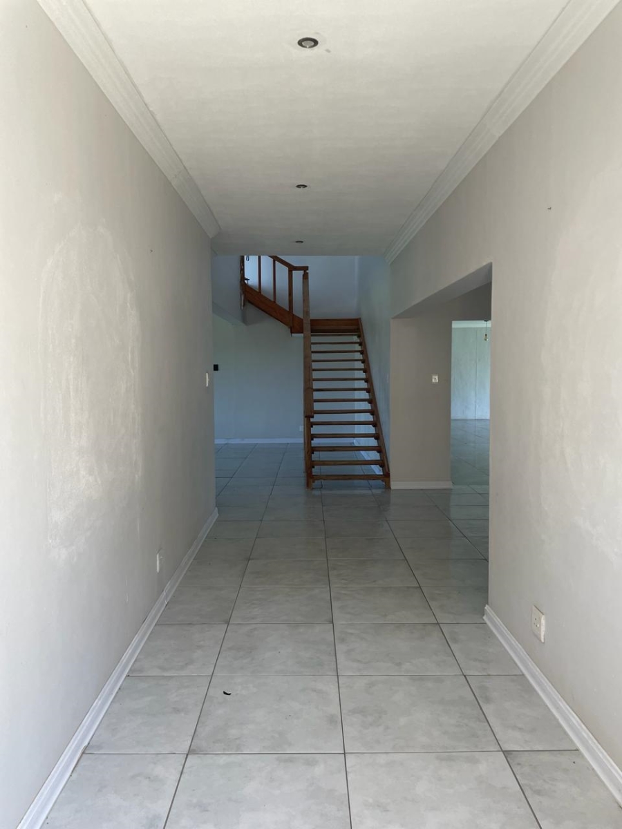 1 Bedroom Property for Sale in Tugela KwaZulu-Natal