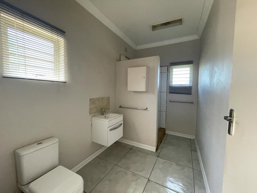 1 Bedroom Property for Sale in Tugela KwaZulu-Natal