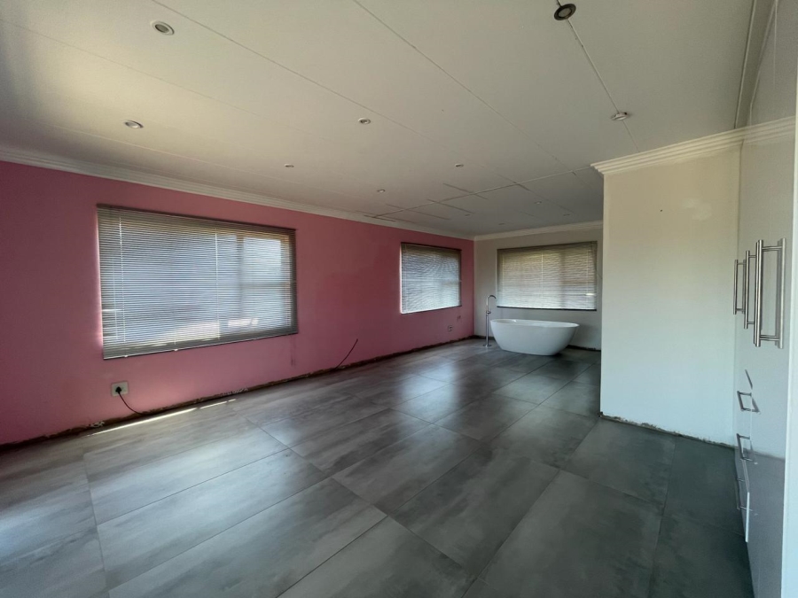 1 Bedroom Property for Sale in Tugela KwaZulu-Natal