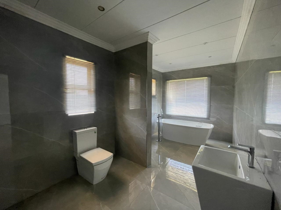 1 Bedroom Property for Sale in Tugela KwaZulu-Natal