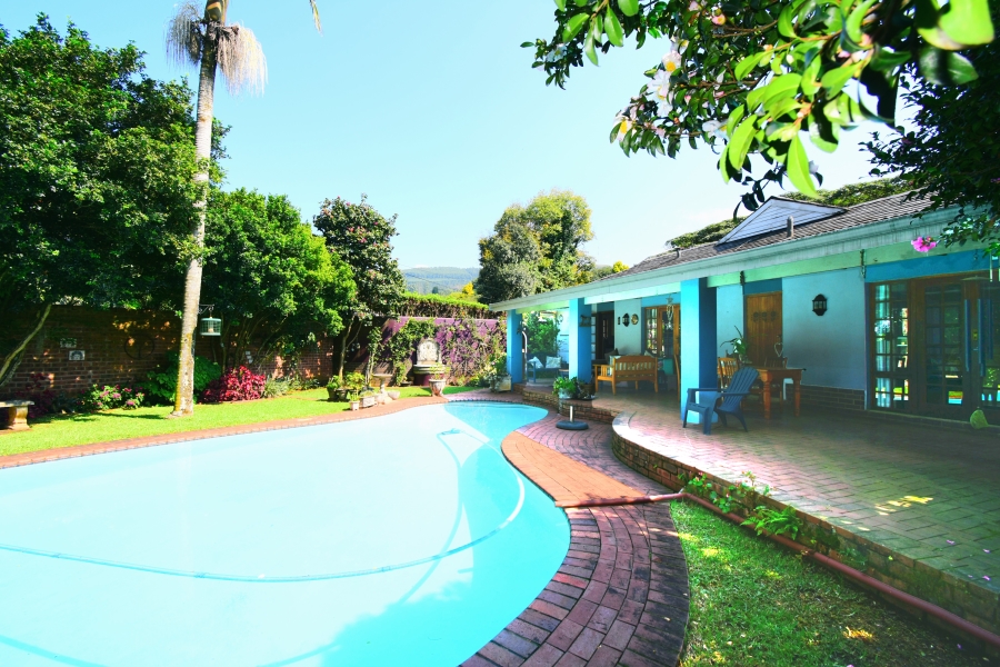 8 Bedroom Property for Sale in Montrose KwaZulu-Natal