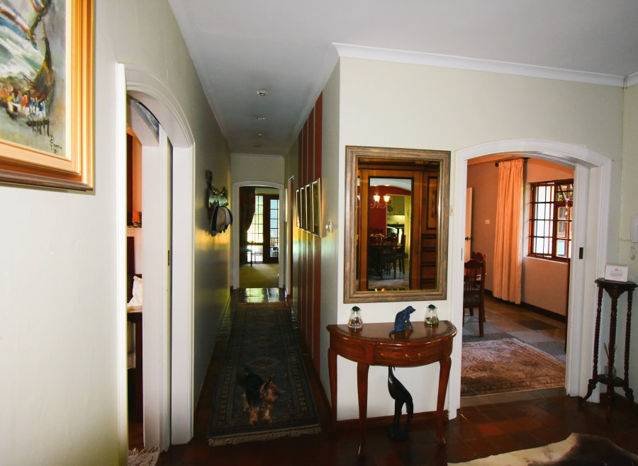 8 Bedroom Property for Sale in Montrose KwaZulu-Natal