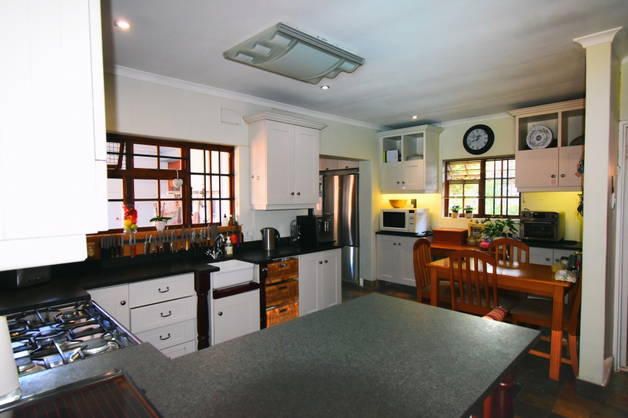 8 Bedroom Property for Sale in Montrose KwaZulu-Natal