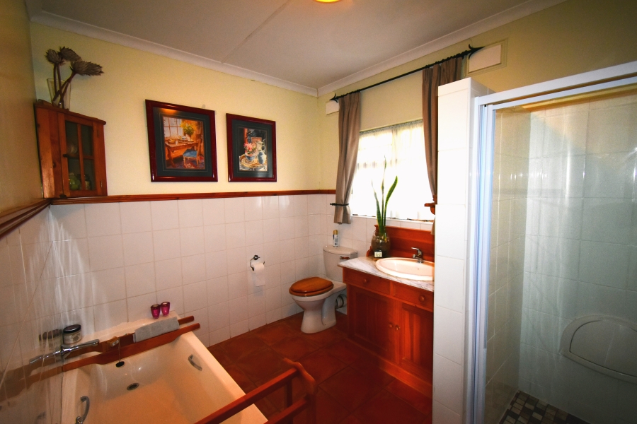 8 Bedroom Property for Sale in Montrose KwaZulu-Natal