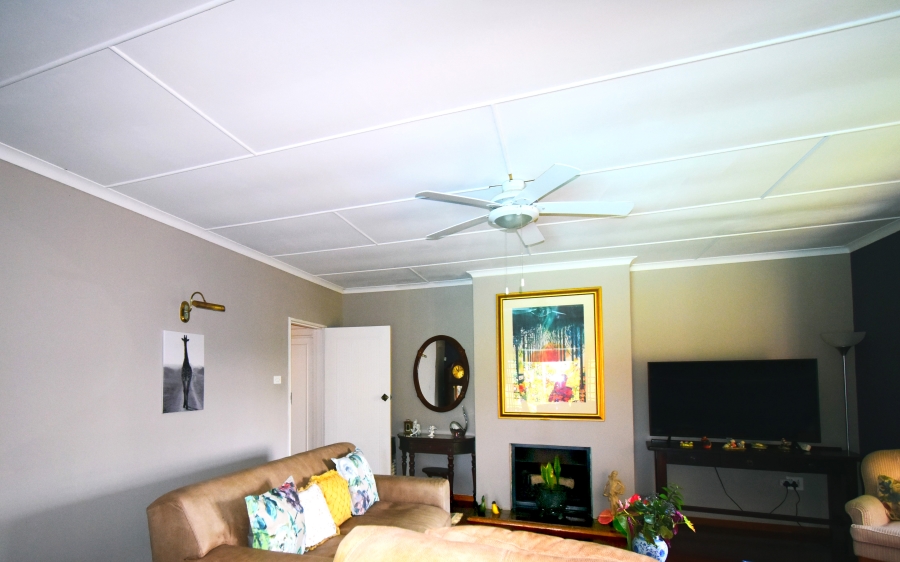 8 Bedroom Property for Sale in Montrose KwaZulu-Natal