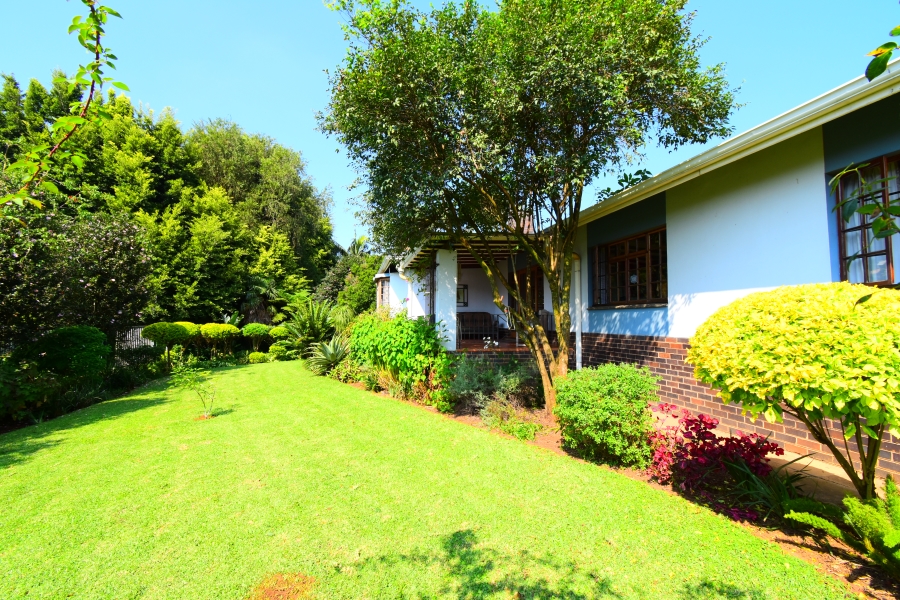 8 Bedroom Property for Sale in Montrose KwaZulu-Natal
