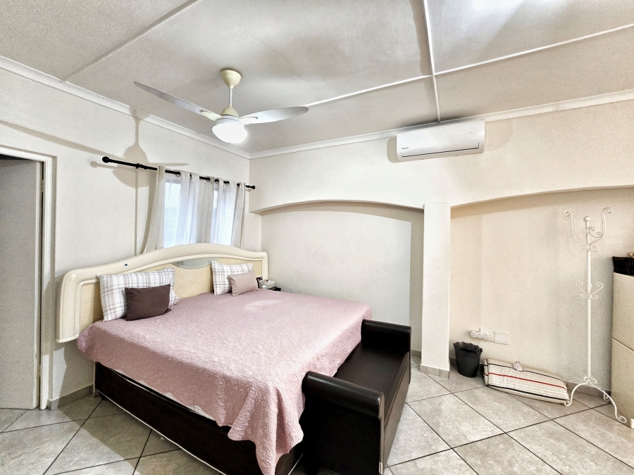 4 Bedroom Property for Sale in Meer En See KwaZulu-Natal