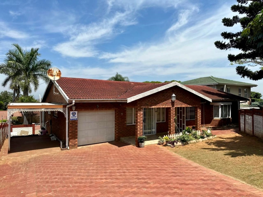 4 Bedroom Property for Sale in Sunningdale KwaZulu-Natal