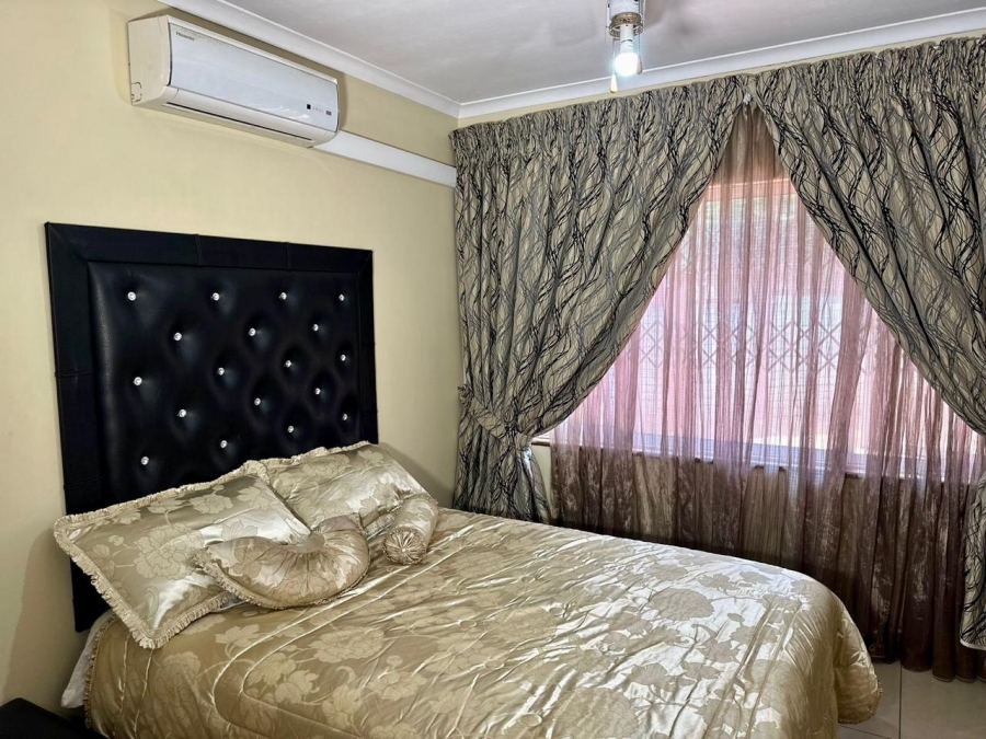 4 Bedroom Property for Sale in Sunningdale KwaZulu-Natal