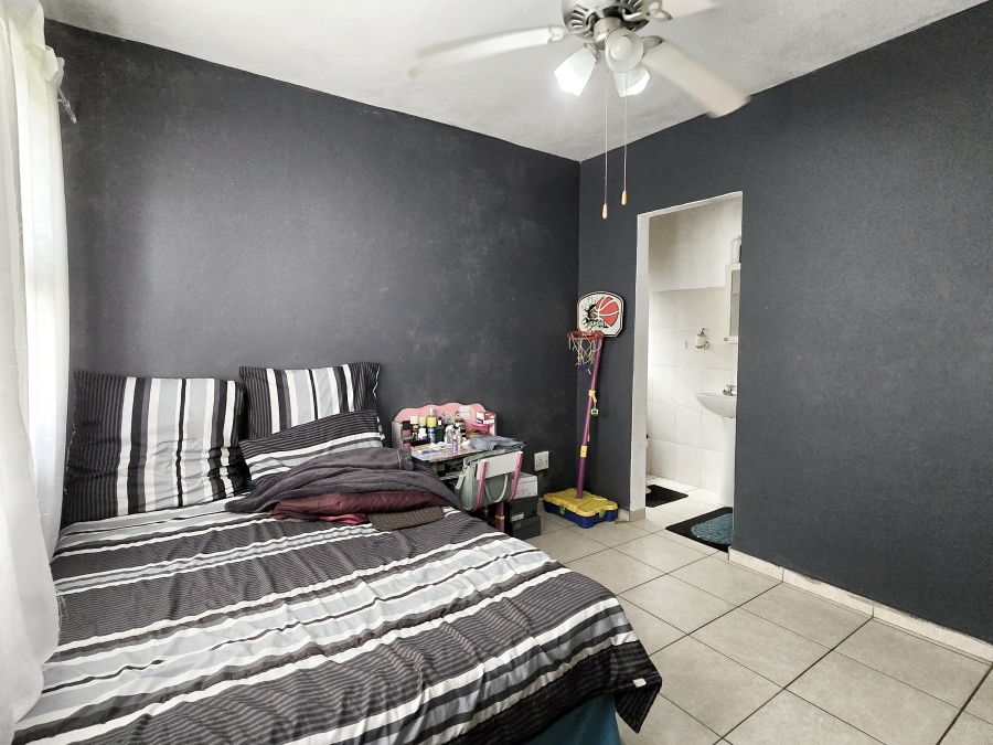 2 Bedroom Property for Sale in Arboretum KwaZulu-Natal