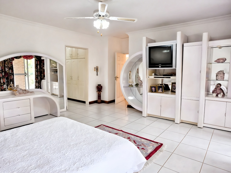 5 Bedroom Property for Sale in St Lucia KwaZulu-Natal