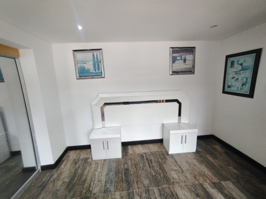 8 Bedroom Property for Sale in La Lucia KwaZulu-Natal