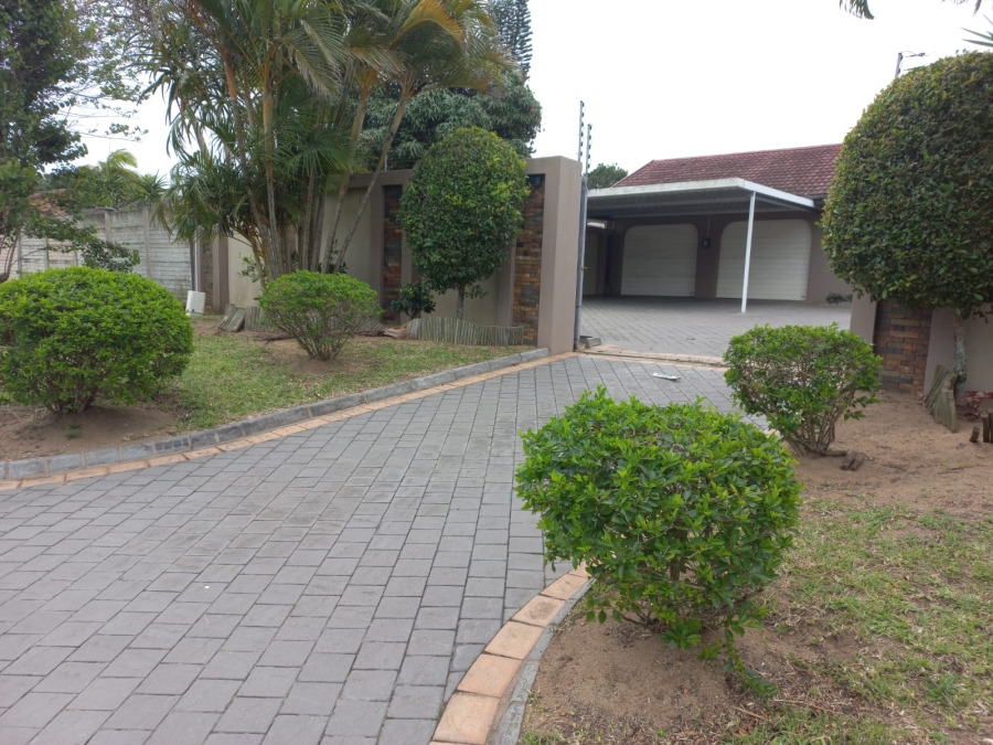 4 Bedroom Property for Sale in Meer En See KwaZulu-Natal