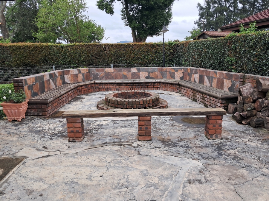 4 Bedroom Property for Sale in Albert Falls KwaZulu-Natal