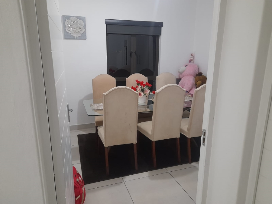 2 Bedroom Property for Sale in Verulam KwaZulu-Natal