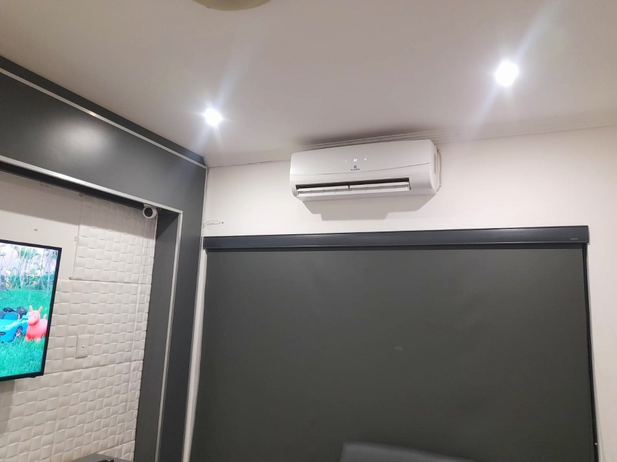 2 Bedroom Property for Sale in Verulam KwaZulu-Natal