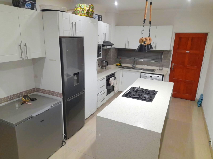 2 Bedroom Property for Sale in Verulam KwaZulu-Natal