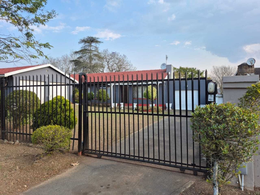 4 Bedroom Property for Sale in Hayfields KwaZulu-Natal