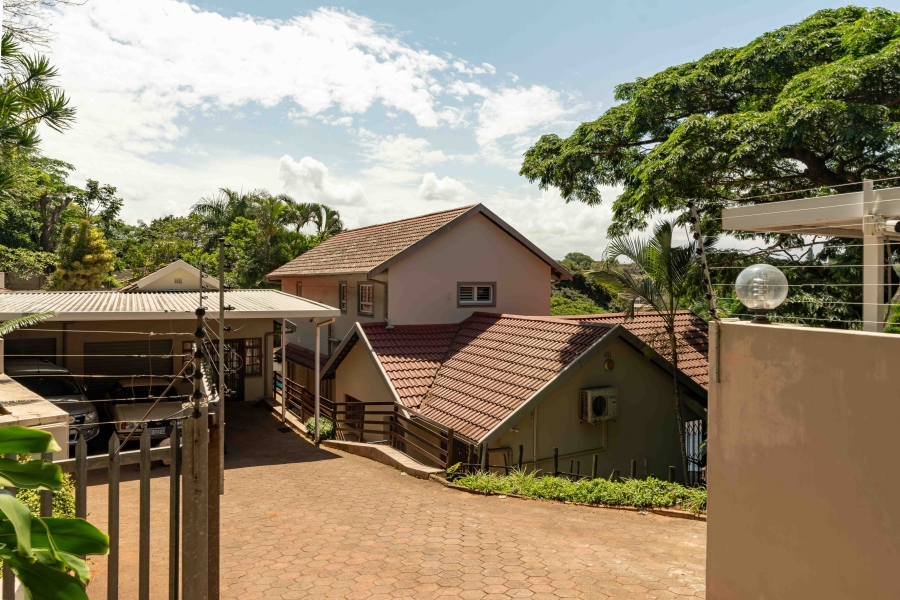 4 Bedroom Property for Sale in Amanzimtoti KwaZulu-Natal