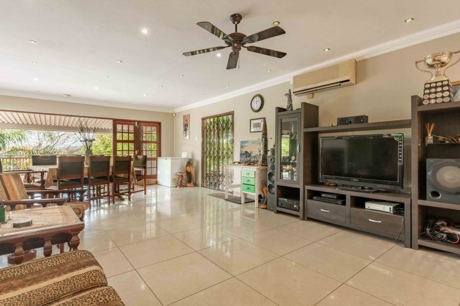 4 Bedroom Property for Sale in Amanzimtoti KwaZulu-Natal