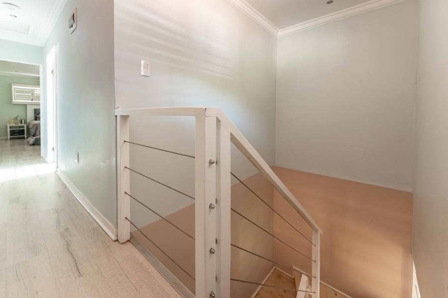 4 Bedroom Property for Sale in Amanzimtoti KwaZulu-Natal